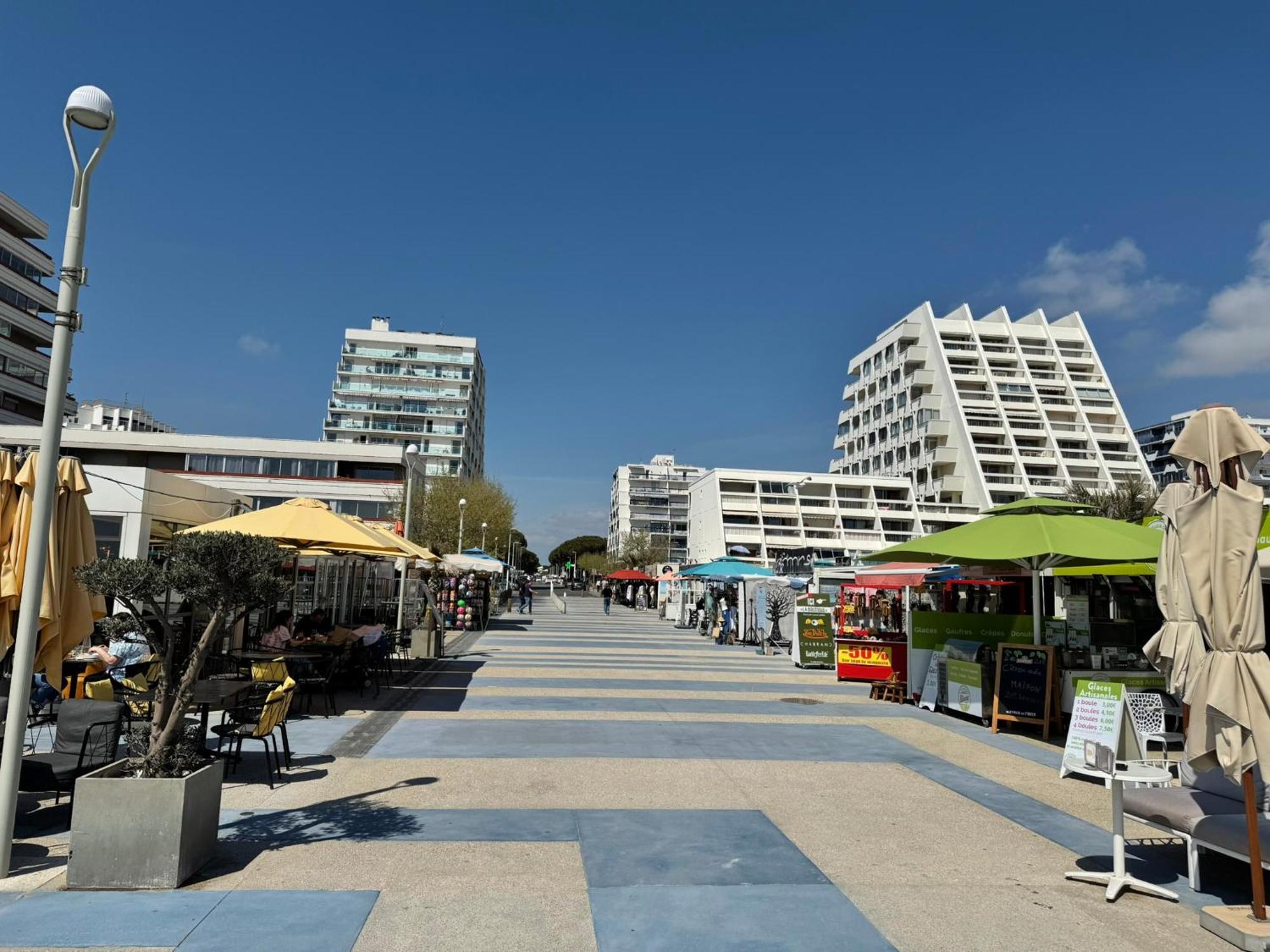 Appart Grande Motte Quartier Couchant - Parking - Balcon- Piscine - Plage 300M La Grande-Motte Esterno foto